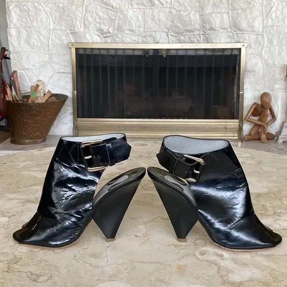 Chloe Black Patent Leather Peep-Toe Buckle Accent Heels - Picture 9 of 14